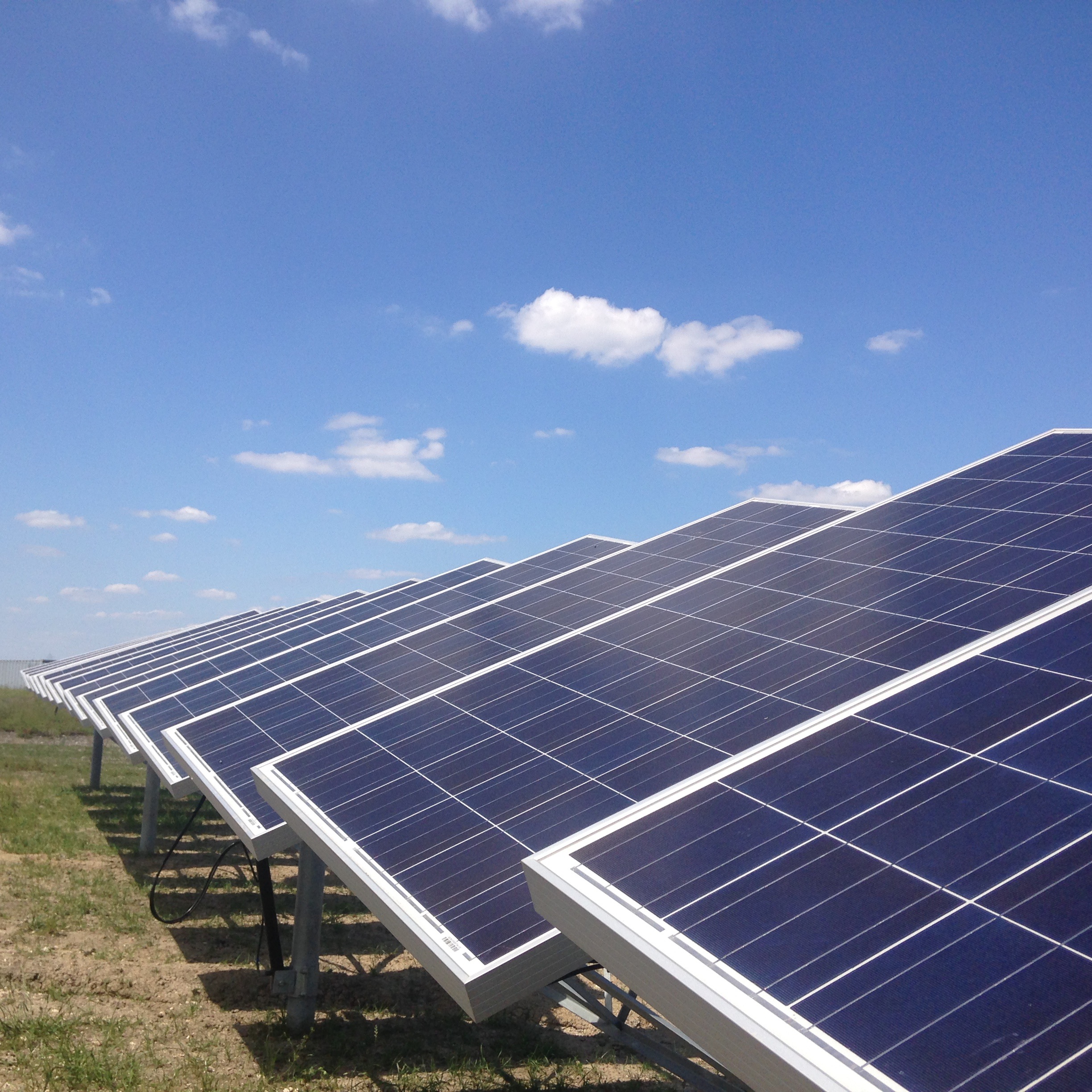 (Image) solar panels alamo2