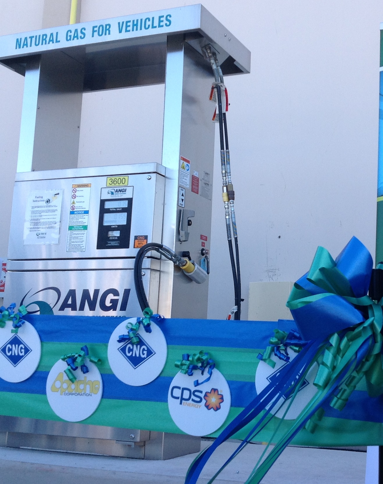 photo of CNG fueling station 